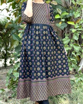 Women's Stitched Arabic Lawn Printed Maxi