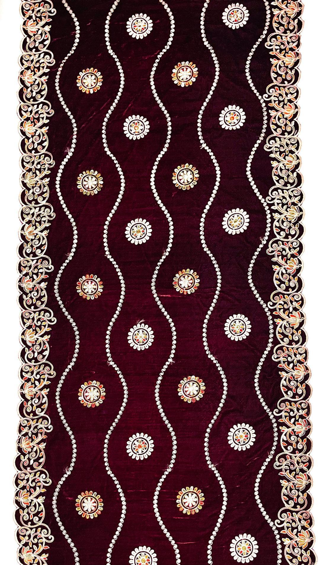 Women's Velvet Embroidered Border Shawl