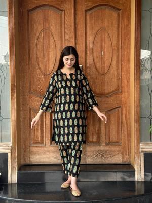 2 Pcs Women's Stitched Arabic Lawn Printed Shirt And Trouser