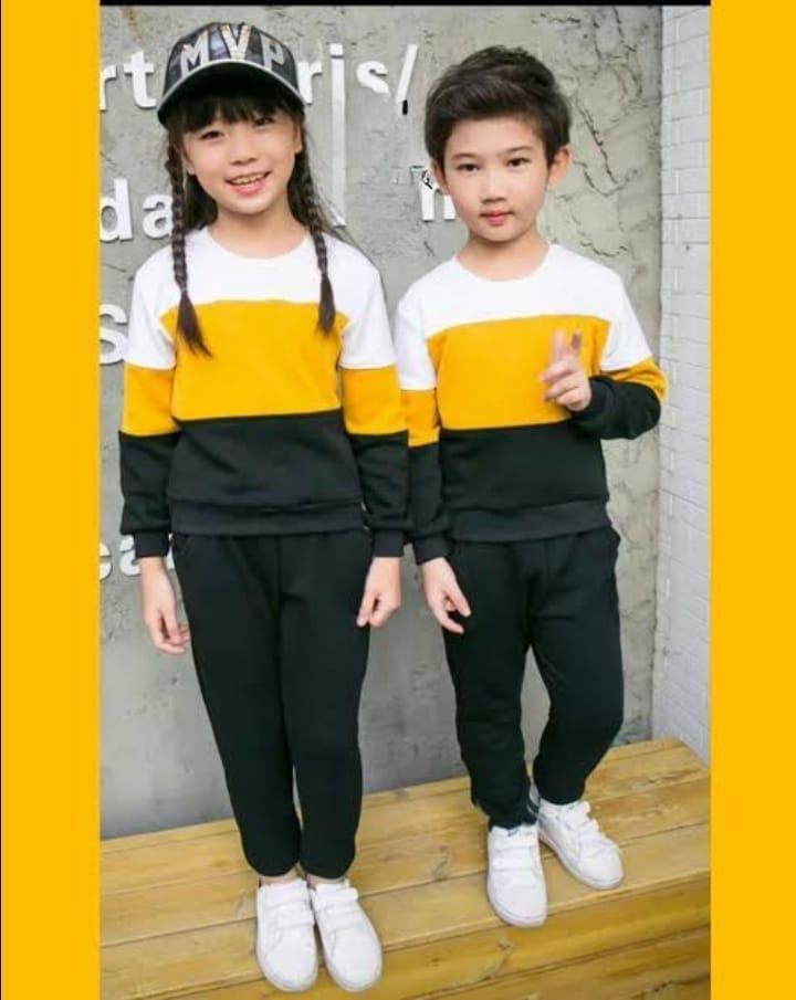 2 Pcs Girl's Fleece Printed Tracksuit