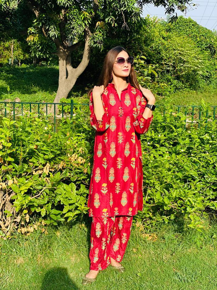 2 Pcs Women's Stitched Linen Printed Suit