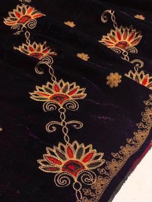 Women's Velvet Embroidered Shawl