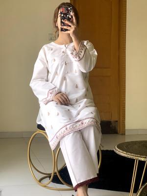 2 Pcs Women's Stitched Cotton Lawn Embroidered Shirt And Trouser