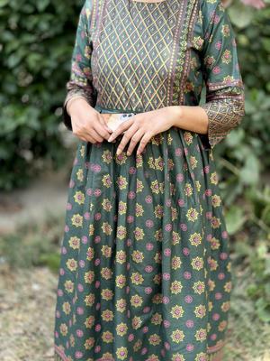 Women's Stitched Arabic Lawn Printed Maxi