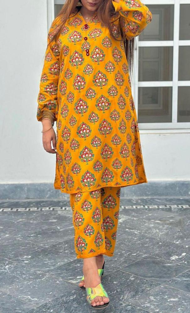 2 Pcs Women's Stitched Lawn Printed Suit